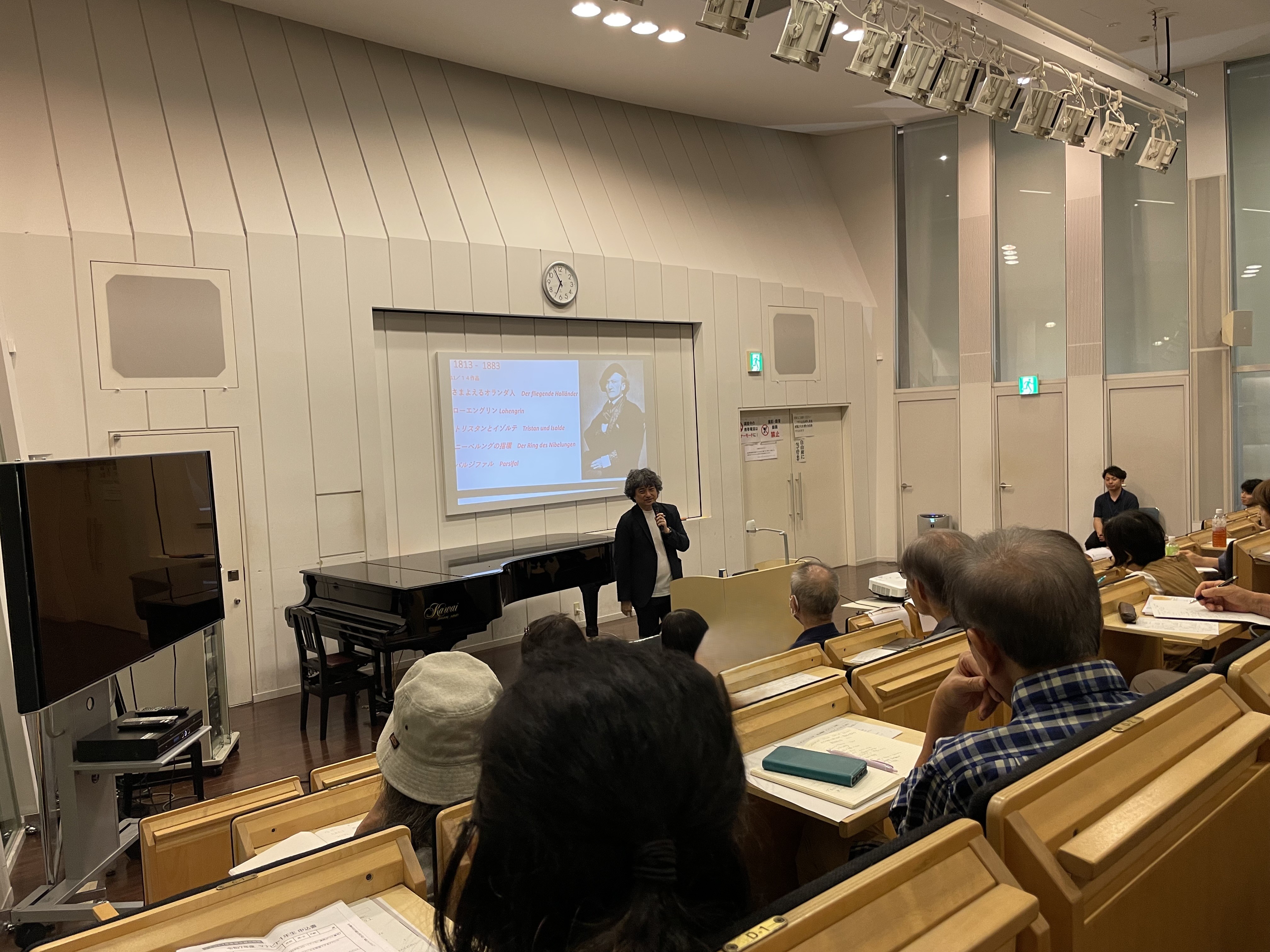 東京音楽大学×としまコミュニティ大学「オペラの魅力を解き明かす…演出家の視点から」を開講しました