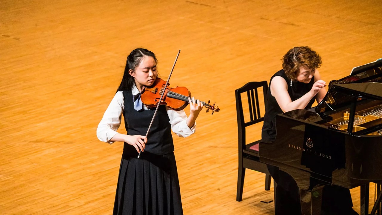 渡邉響さん（付属高等学校3年）が「第76回全日本学生音楽コンクール」バイオリン部門 高校の部で第2位を受賞しました